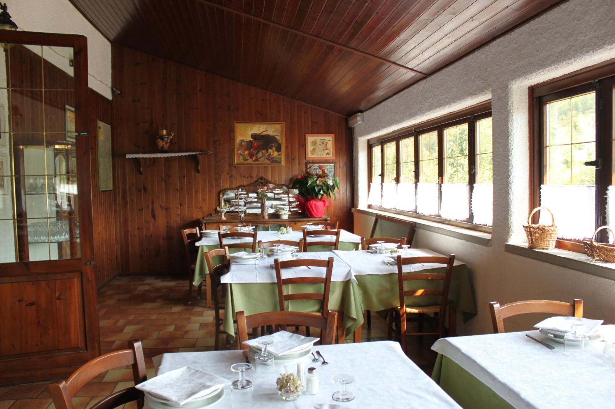 Locanda San Giorgio Sestola Exterior foto